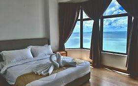 Mutiara Melaka Beach Resort By Tzwan